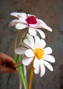 ranuncolo origami fiore di carta bomboniera, segnaposto